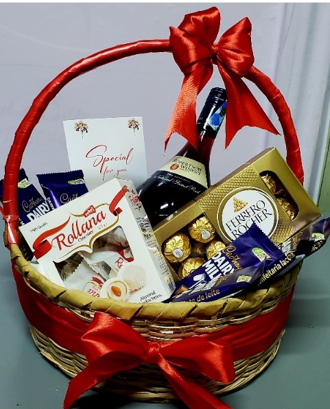 Treats basket